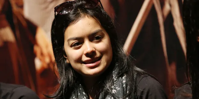 Suka Duka Eva Celia di 'PENDEKAR TONGKAT EMAS' Suka Duka Eva Celia di 'PENDEKAR TONGKAT EMAS'