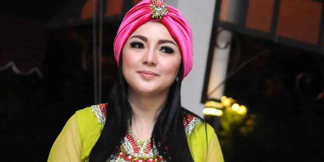 Suka Sindir Dirinya, Akankah Regina Polisikan Farhat Abbas? Suka Sindir Dirinya, Akankah Regina Polisikan Farhat Abbas?