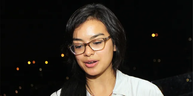 Suka Travelling Sendiri, Banyak Cowok Yang PDKT Sama Eva Celia Suka Travelling Sendiri, Banyak Cowok Yang PDKT Sama Eva Celia