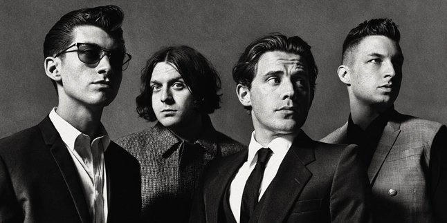 Sukses di Brit Awards, Arctic Monkeys Kena Imbasnya!