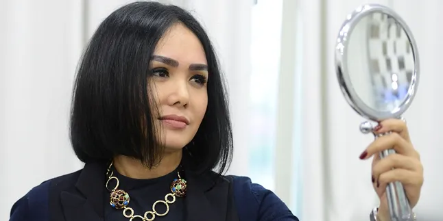 Sulam Alis, Yuni Shara: Saya Tetap Beauty Is Comfortable Sulam Alis, Yuni Shara: Saya Tetap Beauty Is Comfortable