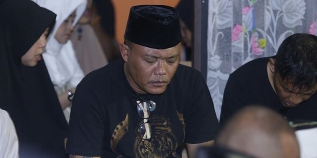 Sule Doesn't Want to Comment on the News of Lina's Missing 2 Billion Jewelry, Denies that Putri Delina No Longer Lives with Him