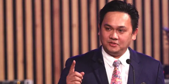 Sumpah Pemuda Versi Farhat Abbas, Setuju?