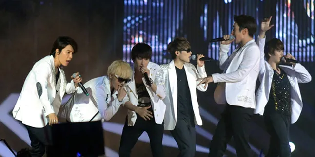Super Junior Raih Perhatian Tertinggi di SMTOWN INA Super Junior Raih Perhatian Tertinggi di SMTOWN INA
