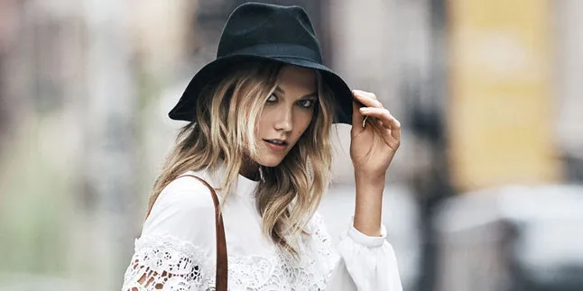 Super Seru! Intip Perjalanan Karlie Kloss Saat ke Tiongkok