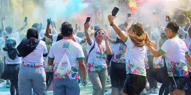 Surabaya Color Run Festival 2024: Ditaburi Warna, Dipenuhi Semangat, dan Meninggalkan Kesan Mendalam