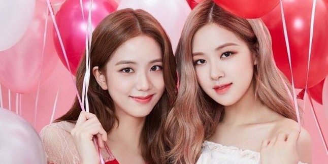 Difficult to Find Rose and Jisoo BLACKPINK Ad Posters in Seoul, Fans Consider YG Unfair