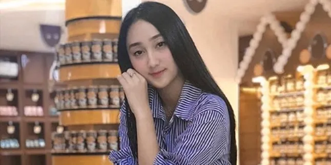 Susah Move On? Ini Lho Cara Gampang Lupakan Mantan Ala Sandrina Azzahra