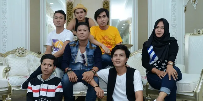 Susahnya Jadi Artis, Kangen Band Yang Fenomenal Menapaki Karir Dari Bawah Susahnya Jadi Artis, Kangen Band Yang Fenomenal Menapaki Karir Dari Bawah