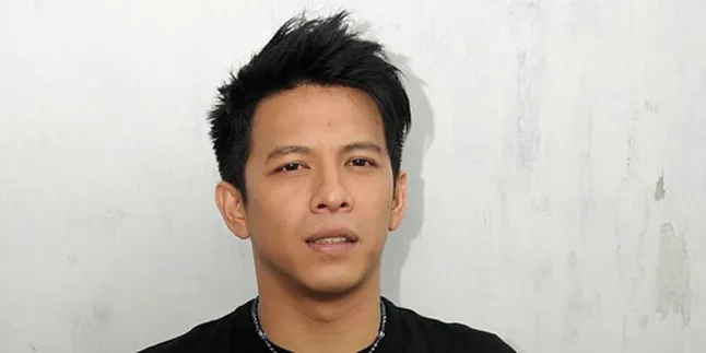 Susul Luna Maya, Ariel Bisnis Sepatu Susul Luna Maya, Ariel Bisnis Sepatu