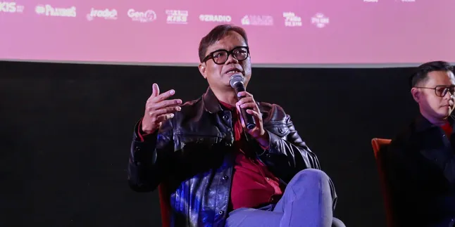 Sutradarai Film Dokumenter 'HARTA TAHTA RAISA', Soleh Solihun Punya Materi Mentah Total Sepuluh Jam Sebelum Diedit Sutradarai Film Dokumenter 'HARTA TAHTA RAISA', Soleh Solihun Punya Materi Mentah Total Sepuluh Jam Sebelum Diedit