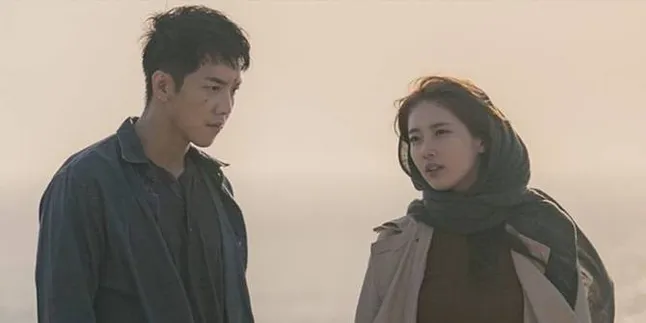 Suzy Cantik Pakai Kerudung di Teaser Drama 'Vagabond'