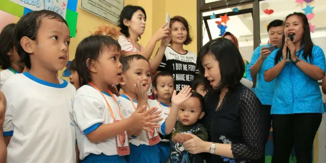 Sweet! Begini Relationship Goal Romantis Versi Ahok