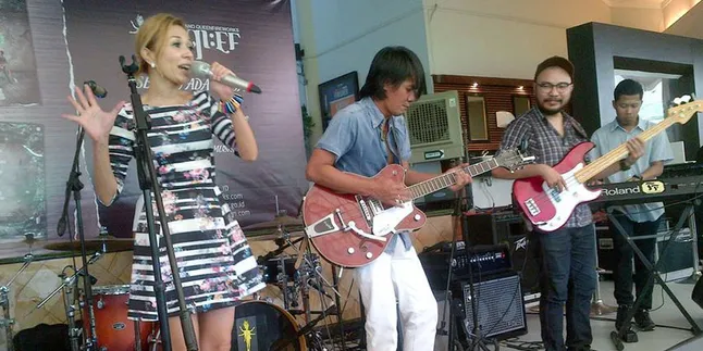 Syaharani and Queenfirework Rilis Album Anyar Penuh Cinta