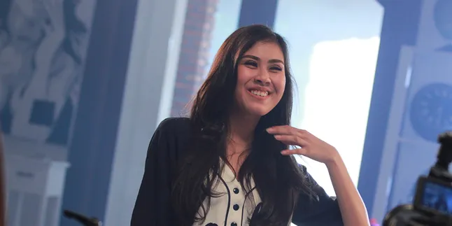 Syahnaz Ngebet Gendong Momongan dari Nagita Slavina - Raffi Syahnaz Ngebet Gendong Momongan dari Nagita Slavina - Raffi