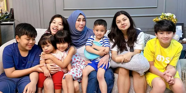 Syahnaz Sadiqah Says Miraculous Medicine for Amy Qanita Is Being Able to Gather with Grandchildren