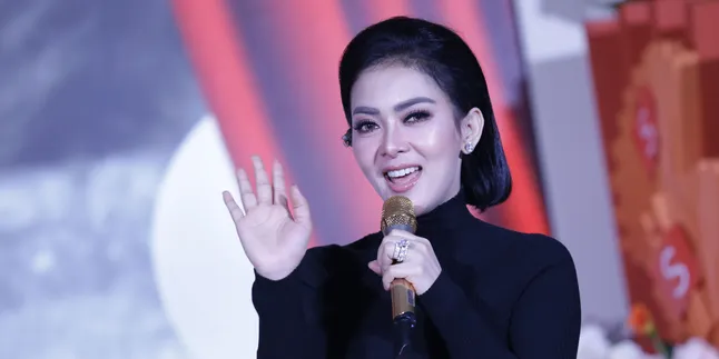 Syahrini Ungkap Jika Dirinya Jijik Kepada Hotman Paris Hutapea Dalam Acara Ini