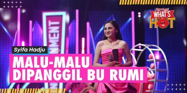 Syifa Hadju's Awkward Moments While Representing El Rumi to Receive Awards, Shy When Called 'Mother Rumi'