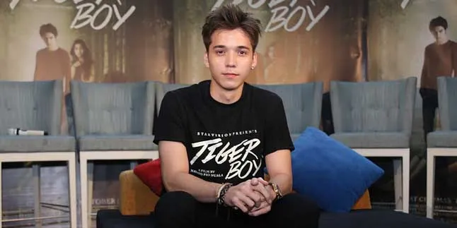 Syuting 'Anak Jalanan', Stefan William Buat Para Fans Histeris Syuting 'Anak Jalanan', Stefan William Buat Para Fans Histeris