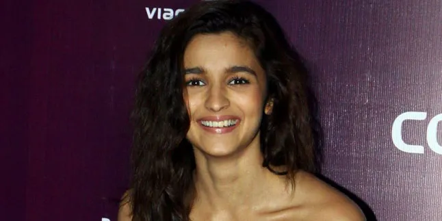 Syuting di Goa, Alia Bhatt Tinggal di Tempat Kotor Berdebu?