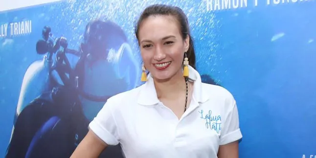 Syuting di Labuan Bajo, Nadine Chandrawinata: Mata Dimanja Sekali