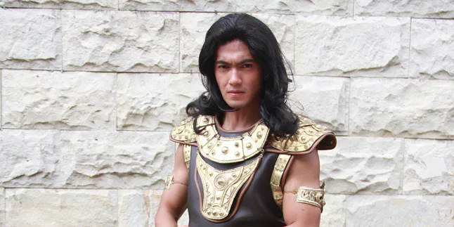 Syuting 'Ksatria Pandawa 5', Dave Swatt Bingung Cari Alat Fitnes Syuting 'Ksatria Pandawa 5', Dave Swatt Bingung Cari Alat Fitnes