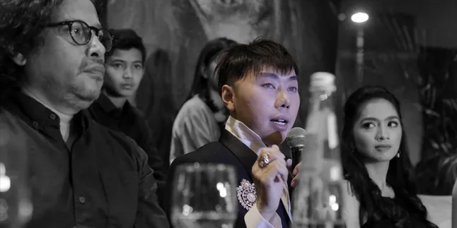 Syuting Layar Lebar Perdana, Roy Kiyoshi Temui Hantu Jenis Baru Syuting Layar Lebar Perdana, Roy Kiyoshi Temui Hantu Jenis Baru