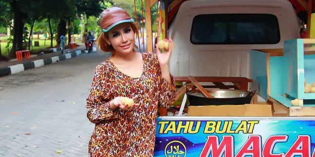 Syuting 'Memori Tahu Bulat', Ratu Meta Ikut Jualan Keliling
