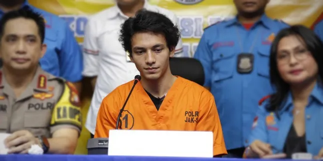 Tahan Tangis & Tetap Tegar, Jefri Nichol Minta Maaf Pada Fans dan Keluarga