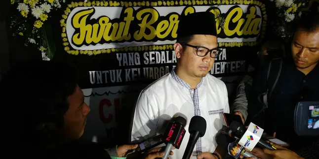 Tahlilan Personil Seventeen Korban Tsunami Didatangi Banyak Sahabat Artis