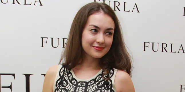 Tahun 2016 Mendatang, Rianti Cartwright Ingin Punya Momongan