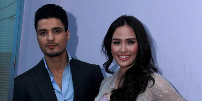 Tahun Baru Keluarga Vin Rana, Seru Adu Kuat Makan Jajanan Pedas