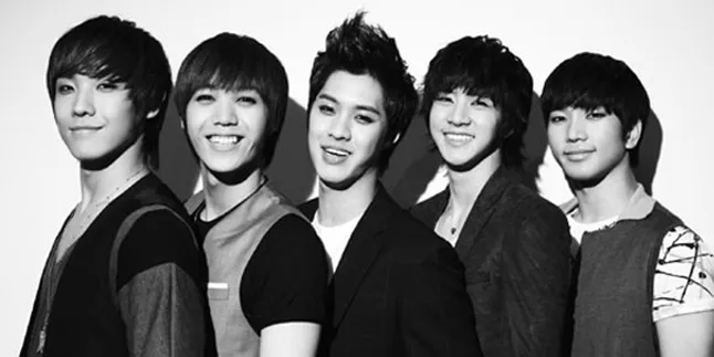Tahun Baru Lunar, MBLAQ Menyapa Dengan Hanbook