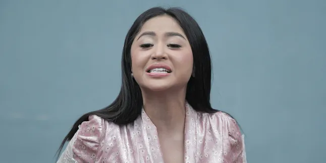 Tak Ada Niatan Damai, Dewi Perssik Bakal Bertarung Dengan Keponakannya di Pengadilan