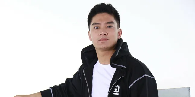 Tak Buru-Buru Untuk Menikah, Boy William Masih Ingin Fokus Kerja