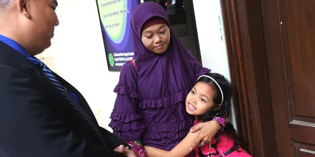 Tak Cuma Ambil Uang Anak, Ibu Misca Fortuna Akui Suami Main Cewek Tak Cuma Ambil Uang Anak, Ibu Misca Fortuna Akui Suami Main Cewek