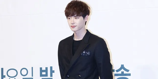 Tak Cuma Tampan, Lee Jong Suk Nyatanya Punya Hati Bak Malaikat Tak Cuma Tampan, Lee Jong Suk Nyatanya Punya Hati Bak Malaikat