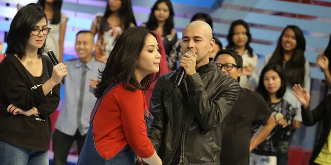 Tak Diajak Raffi Ahmad Umroh, Nagita Slavina Ngambek Tak Diajak Raffi Ahmad Umroh, Nagita Slavina Ngambek