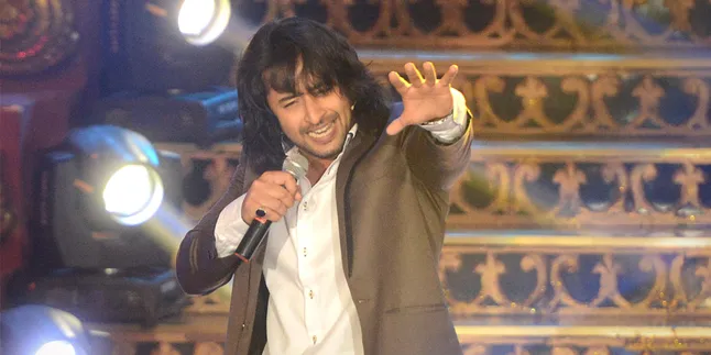 Tak Dikenali Cewek, Shaheer Sheikh: 'Sakitnya Tuh Disini' Tak Dikenali Cewek, Shaheer Sheikh: 'Sakitnya Tuh Disini'