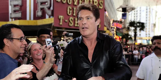 Tak Dilibatkan di 'BAYWATCH: THE MOVIE', David Hasselhoff Curhat Tak Dilibatkan di 'BAYWATCH: THE MOVIE', David Hasselhoff Curhat