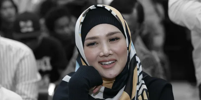 Tak Hadir di Persidangan, Mulan Jameela Perjuangkan Hak Asasi Ahmad Dhani