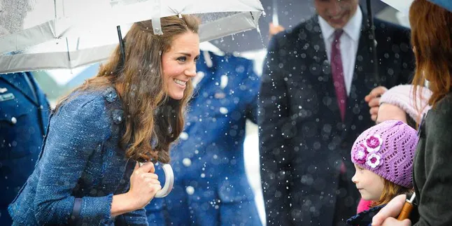 Tak Hanya Cantik, Kate Middleton Juga Seorang Penyayang Tak Hanya Cantik, Kate Middleton Juga Seorang Penyayang
