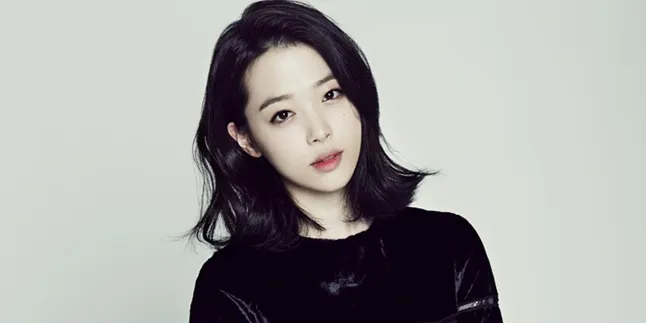 Tak Ikut Syuting Iklan Es Krim, Sulli Segera Tinggalkan fx? Tak Ikut Syuting Iklan Es Krim, Sulli Segera Tinggalkan fx?