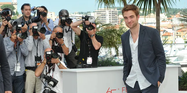 Tak Ingin Seperti Vampire, Robert Pattinson 'Bakar' Kulitnya Tak Ingin Seperti Vampire, Robert Pattinson 'Bakar' Kulitnya