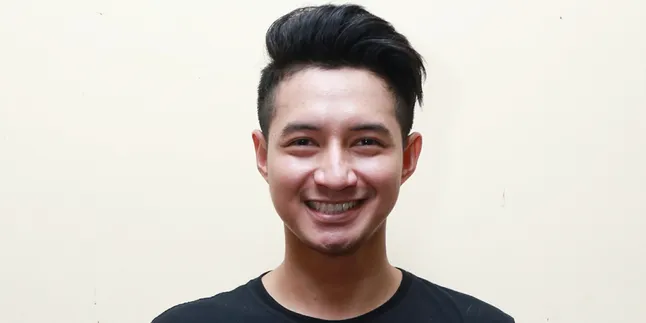 Tak Kunjung Menikah, Chand Kelvin Sempat Dijodohkan Oleh Orangtua Tak Kunjung Menikah, Chand Kelvin Sempat Dijodohkan Oleh Orangtua