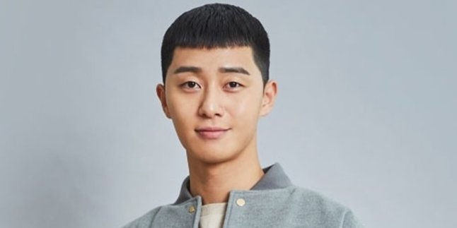 No More Buzz Cut, Park Seo Joon Shows Off New Hairstyle That Successfully Melts Fans' Hearts!