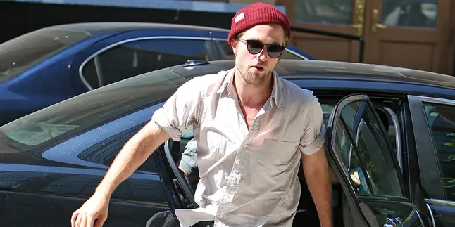 Tak Lama Lagi, Robert Pattinson Bakal Tinggalkan Hollywood Tak Lama Lagi, Robert Pattinson Bakal Tinggalkan Hollywood