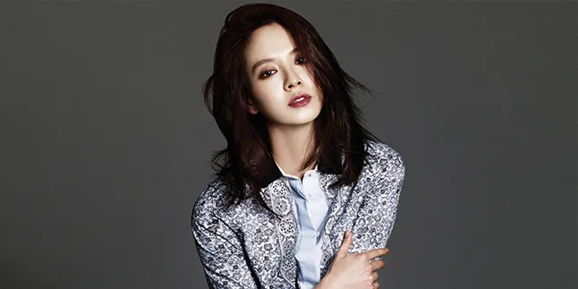 Tak Layak Tayang, Foto Song Ji Hyo Ini Tetap Cantik & Stunning Tak Layak Tayang, Foto Song Ji Hyo Ini Tetap Cantik & Stunning