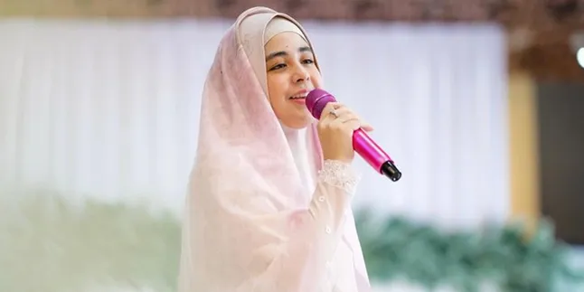 Tak Masalah Jadi Orangtua Tunggal, Risty Tagor Fokus Bahagiakan Ketiga Buah Hatinya Tak Masalah Jadi Orangtua Tunggal, Risty Tagor Fokus Bahagiakan Ketiga Buah Hatinya