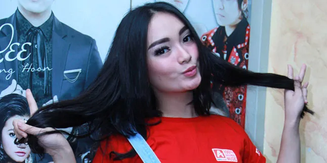 Tak Mood Ketemu Vicky, Zaskia Shinta Mengadu Pada Deddy Corbuzier